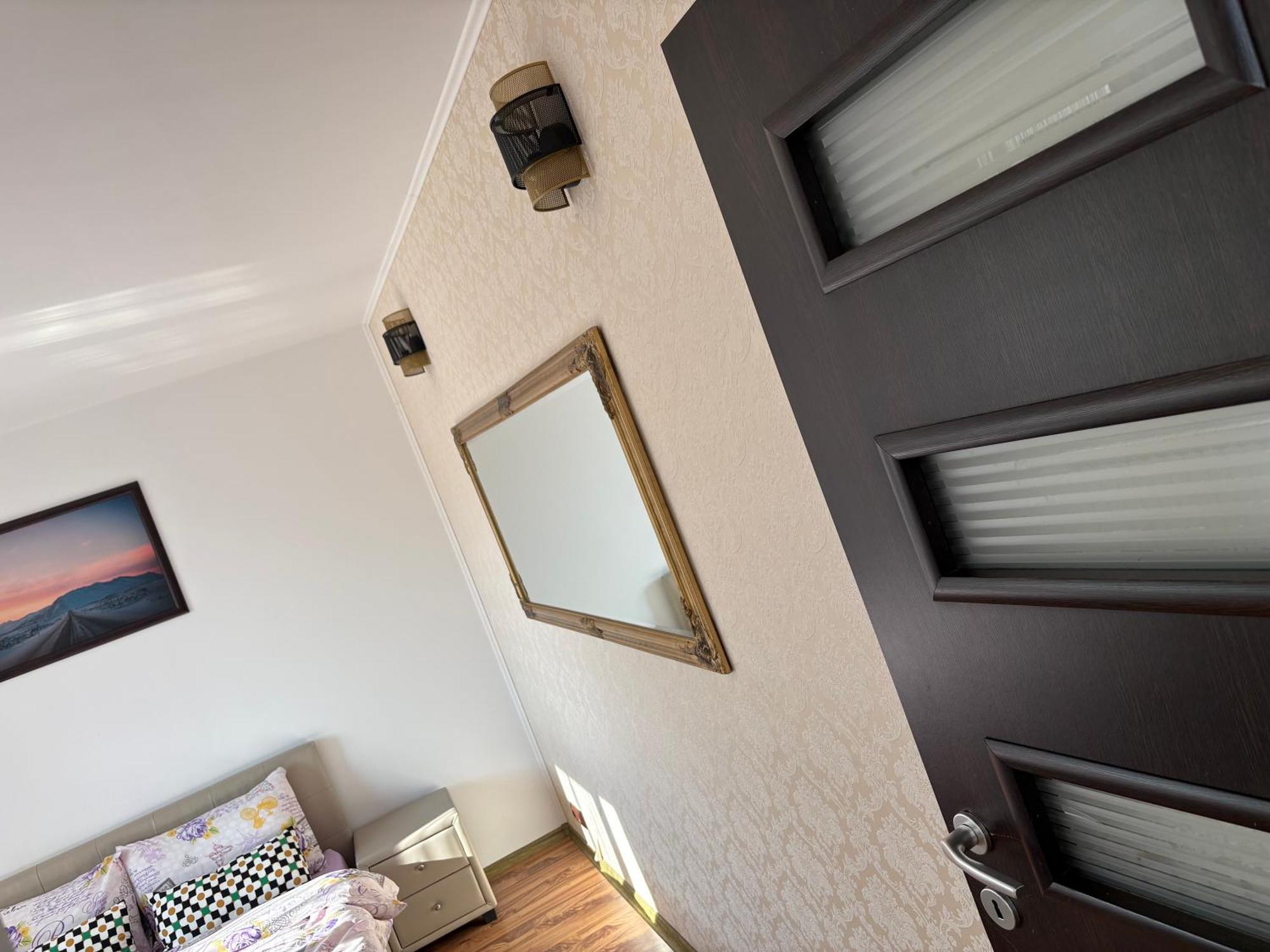 Vila Mik Guesthouse Sacele Bagian luar foto